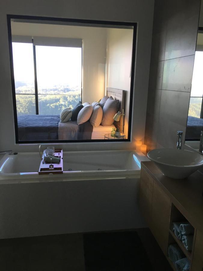 Scandinavian Cabin - Maleny - One Bedroom ภายนอก รูปภาพ